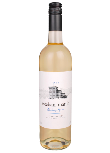 2024 Esteban Martin white ( Chardonnay / Macabeo)